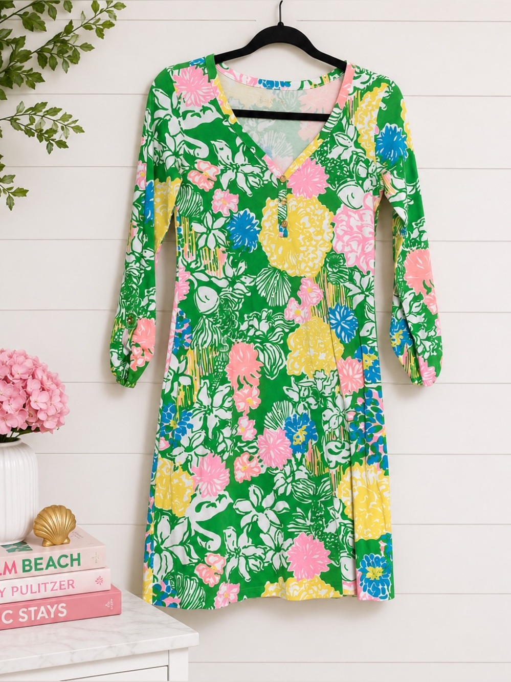Lilly Pulitzer Green Floral Shift Dress with Pastel Accents